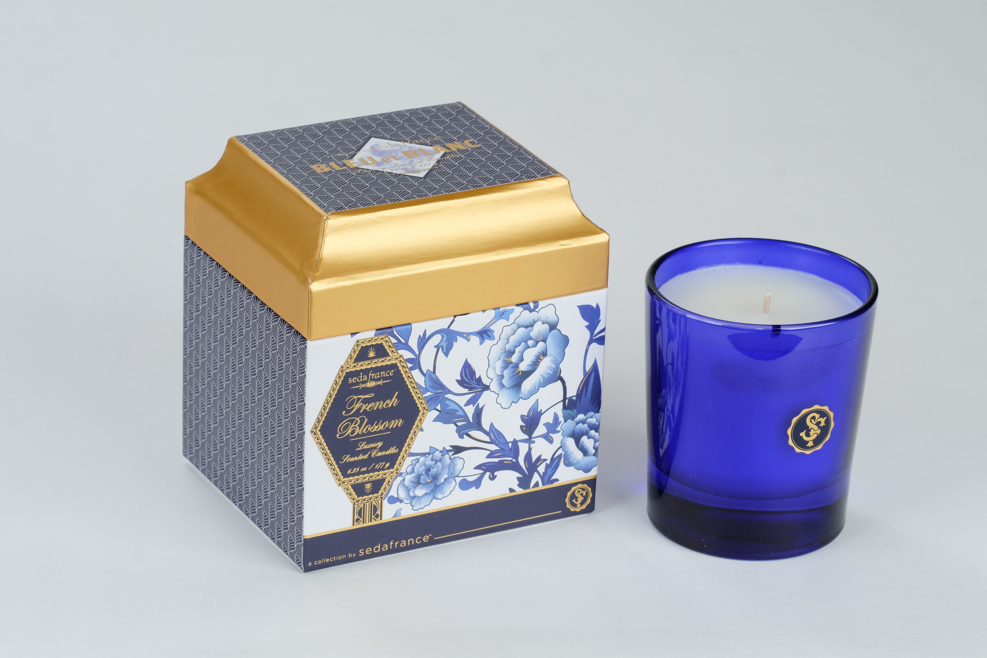 Resort Wear Accessories - Bleu et Blanc Candle Collection